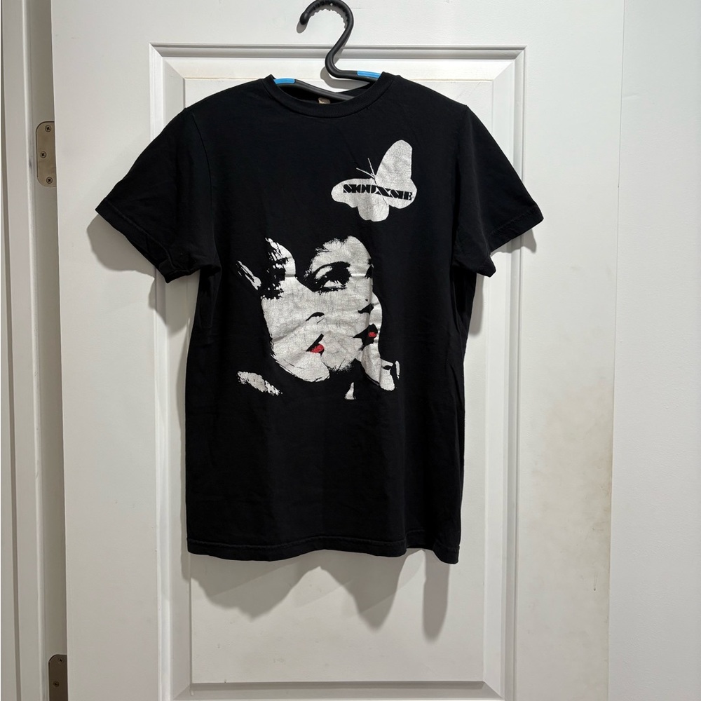 Black Siouxsie Sioux tee shirt size small